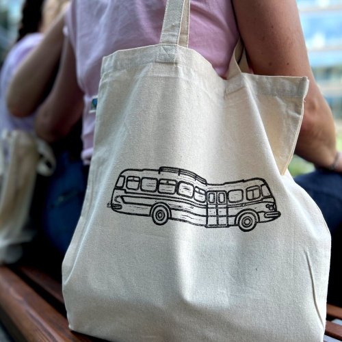 Plátěná taška s dopraváckým linorytovým motivem